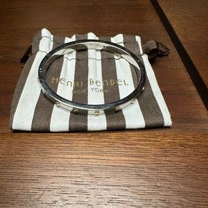 Henri Bendel bangle bracelet